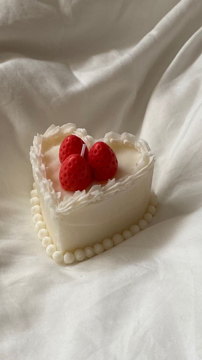 strawberry heart candle