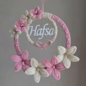 custome name pipcleaner wall hanging